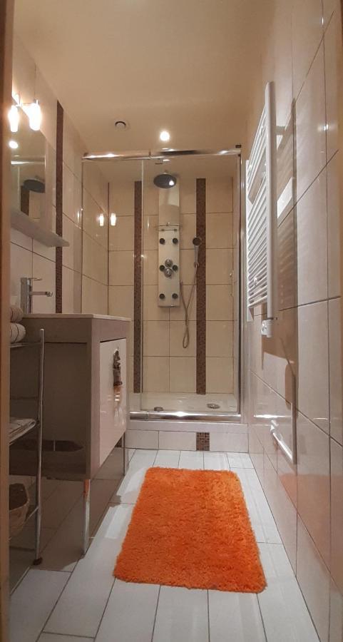 La Perle Au Bord De La Riviere Appartement Gérardmer Buitenkant foto