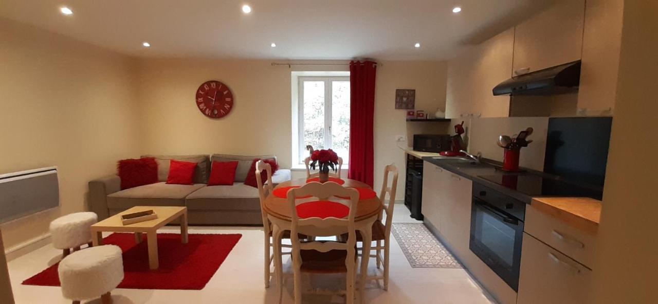 La Perle Au Bord De La Riviere Appartement Gérardmer Buitenkant foto